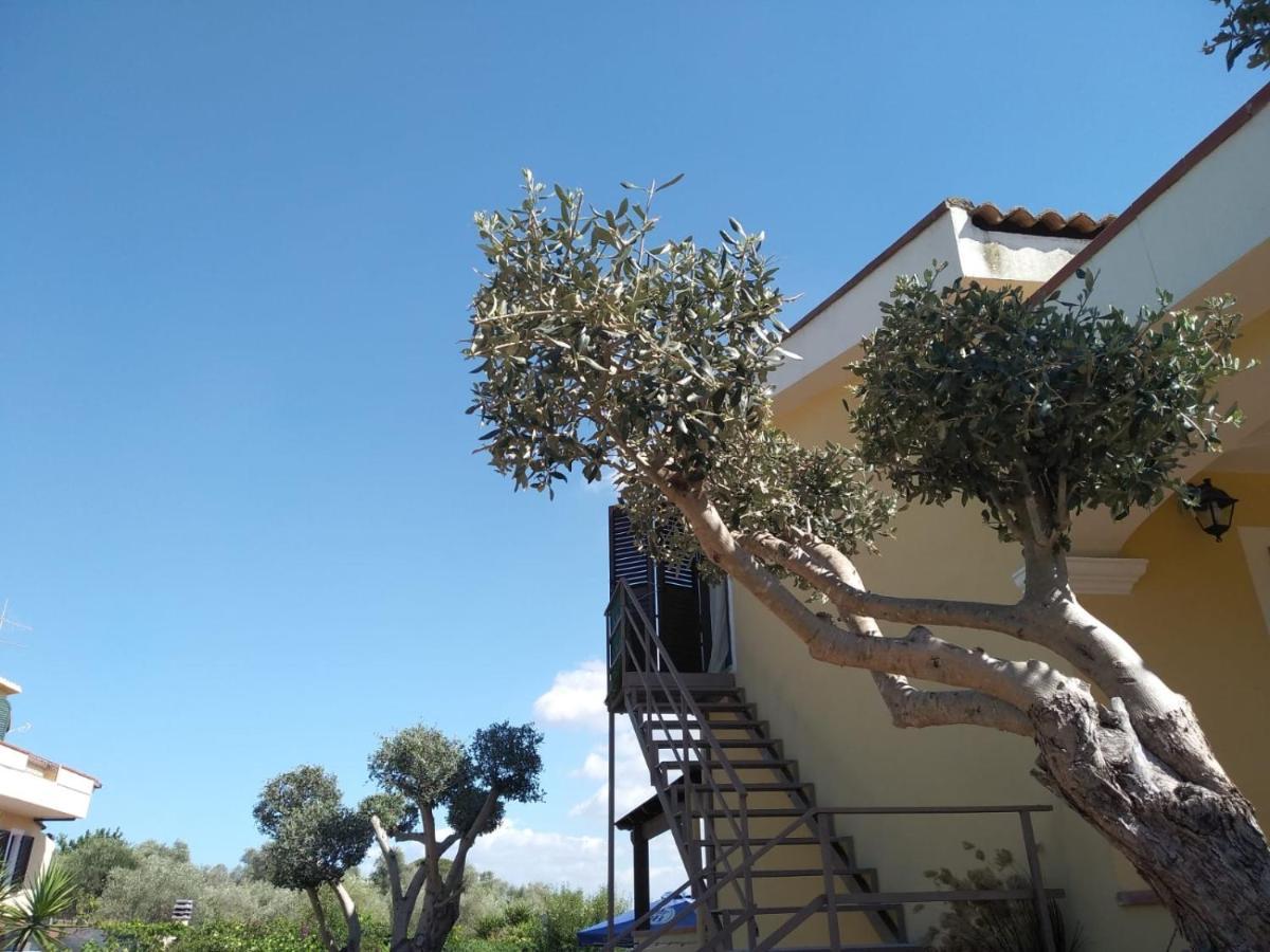 Golden Villa, Residenza Di Campagna Sassari Luaran gambar